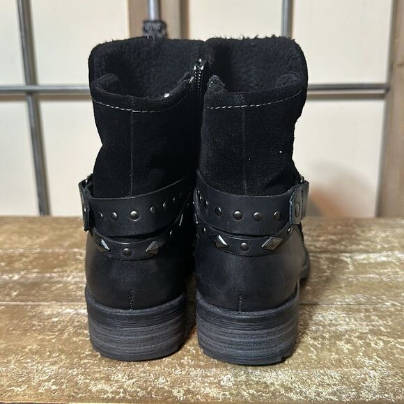 Leather and suede boots size 6 1/2 women’s - Picture 3 of 7